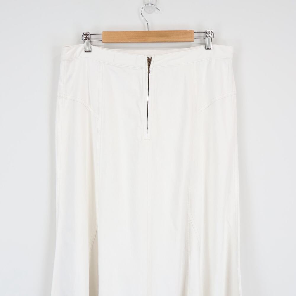 Madewell Fluted Distressed Hem Denim Midi Skirt Tile White Size 32 NWT - Picture 7 of 8